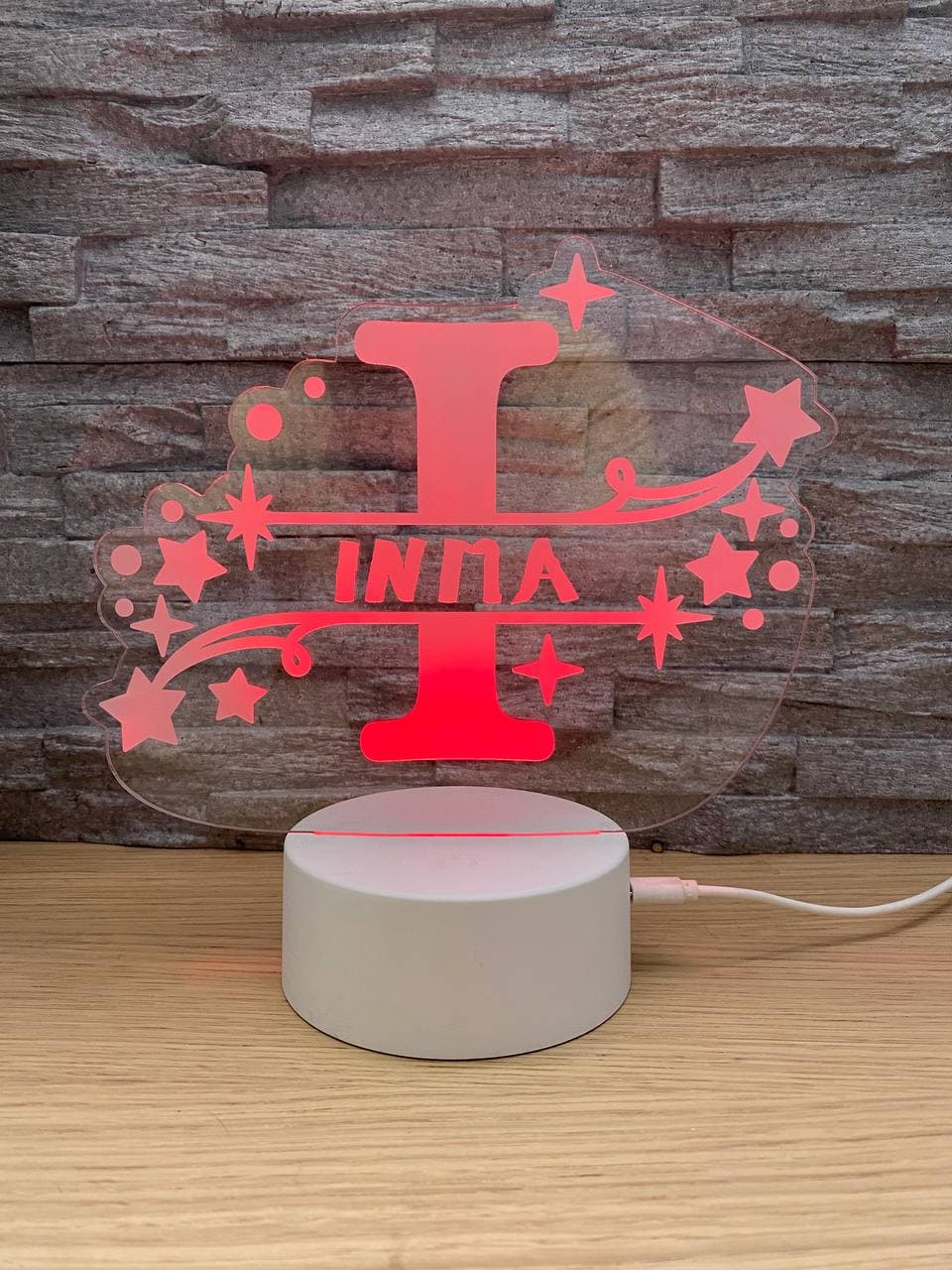 Lampe LED initiale et prénom avec étoiles – vue 4