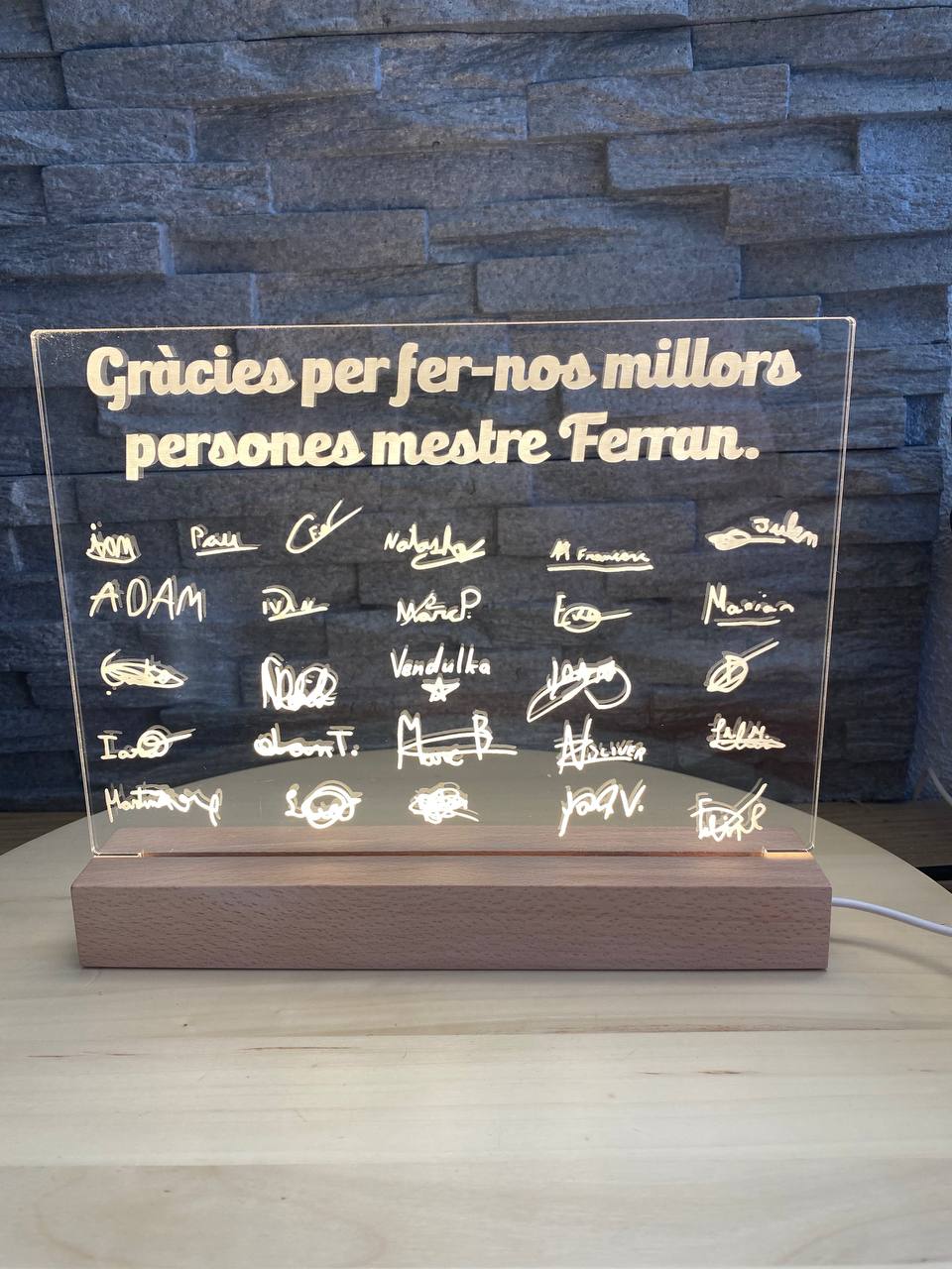 Lampe personnalisée en bois