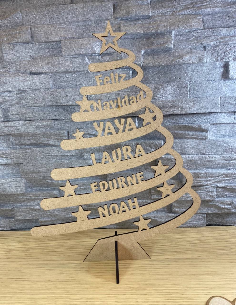 Sapin de Noël avec prénoms