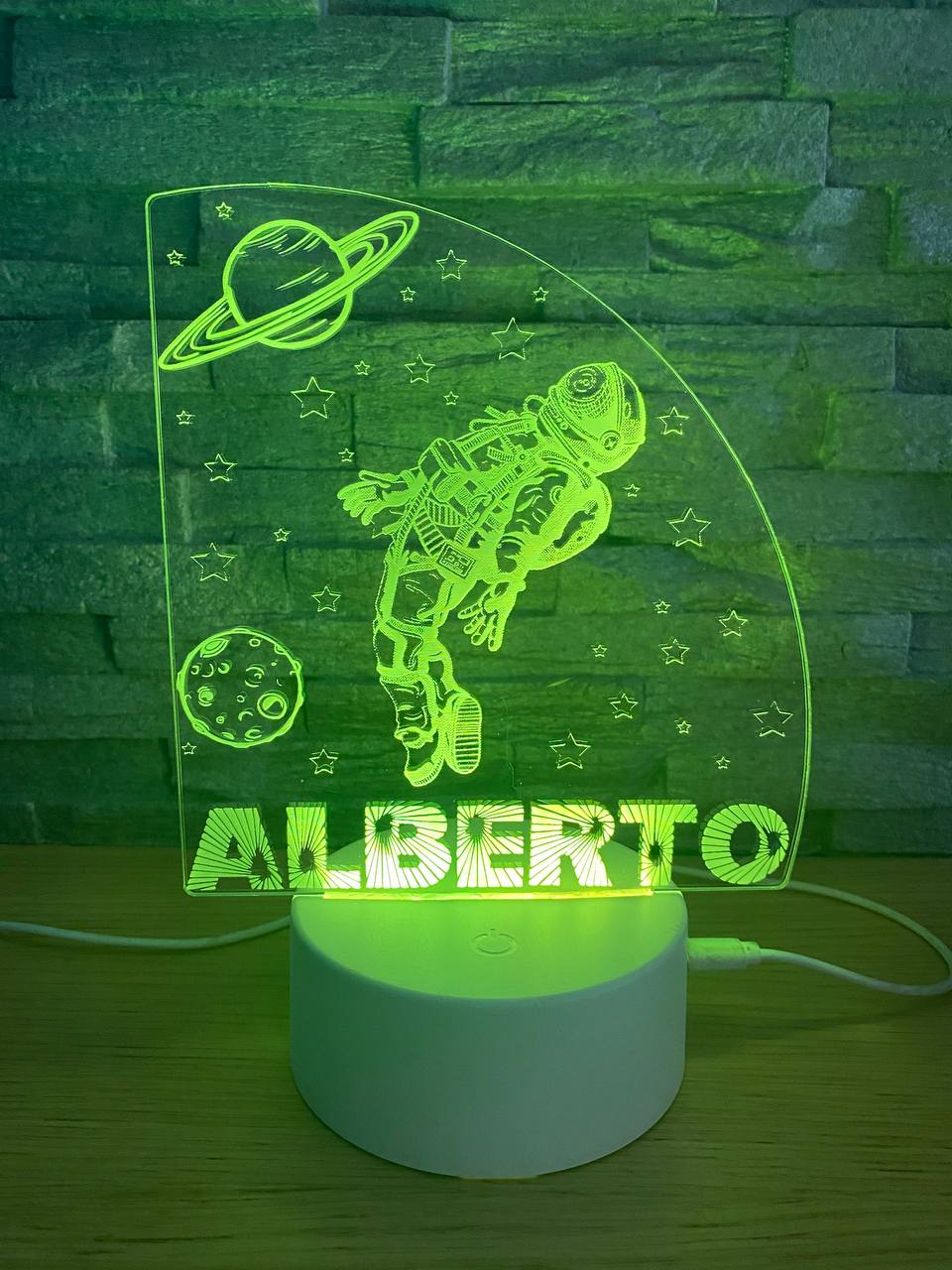 Lampe espace avec fusée ou astronaute – vue 3